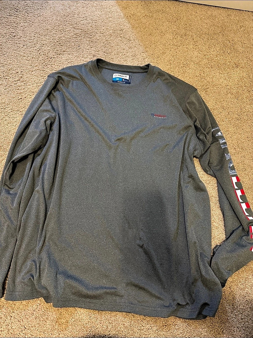 Magellan Long Sleeve Graphic Tee in Gray XL